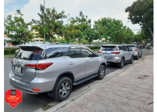 DỊCH VỤ CHO THUÊ XE 7 CHỖ ĐỜI MỚI HCM 