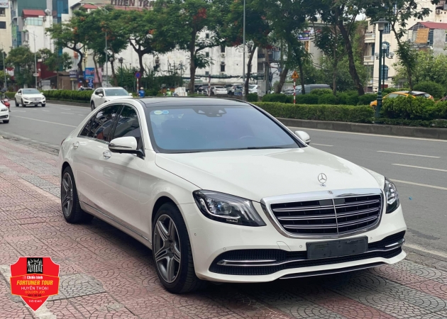 Dịch Vụ Xe Du Lịch 4 Chỗ Có Tài Xế Tại Sài Gòn