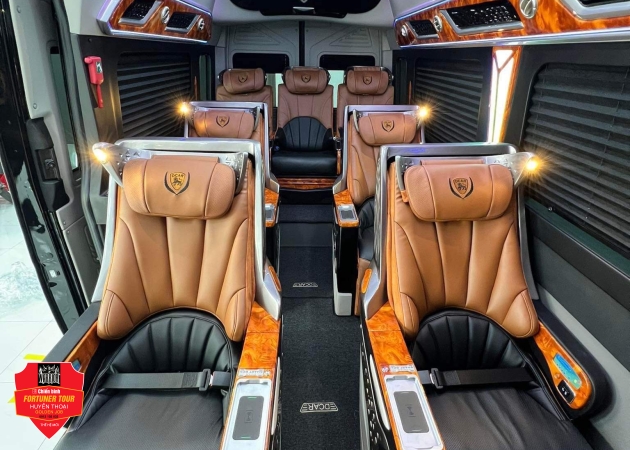 Cho thêu xe carnival 