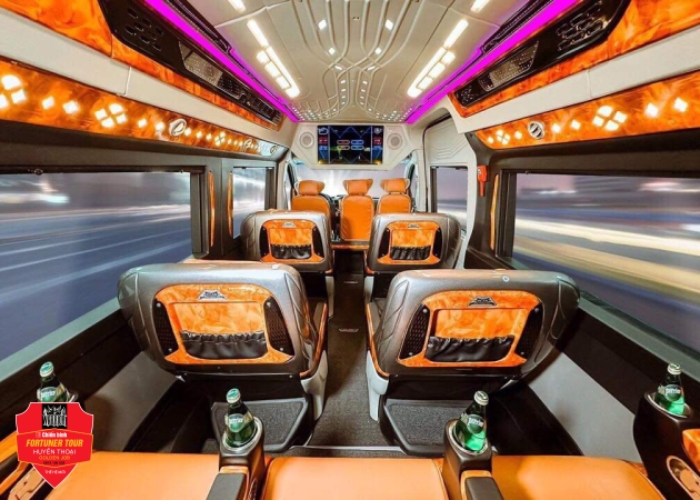 Cho thêu xe carnival 