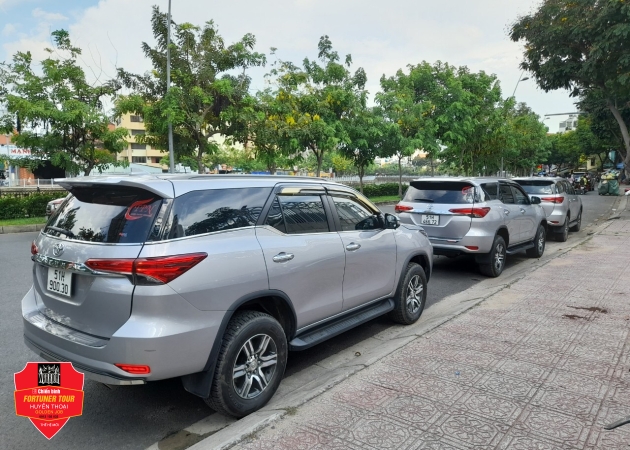 DỊCH VỤ CHO THUÊ XE 7 CHỖ ĐỜI MỚI HCM 
