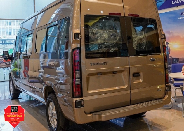 Cho Thuê Xe Ford Transit Tự Lái 16 Chỗ Ở HCM