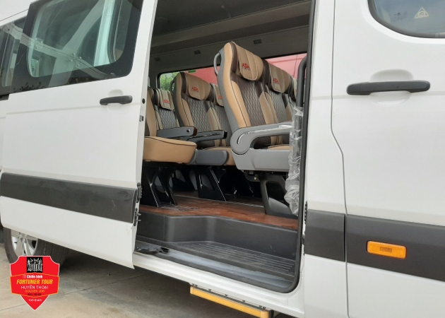 THUÊ XE DU LỊCH 16 CHỖ THÀNH PHỐ HỒ CHÍ MINH Ở ĐÂU LÀ TỐT NHẤT?